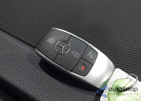 2025 Mercedes-Benz Gle 350 4Matic from USA, damaged, VIN 4JGFB4FB8SB392328